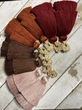 Load image into Gallery viewer, Londyn
