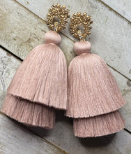 Load image into Gallery viewer, Londyn
