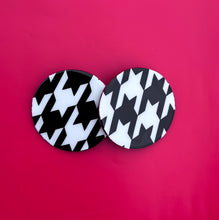 Load image into Gallery viewer, Big Momma - Houndstooth
