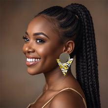 Load image into Gallery viewer, Lucci
