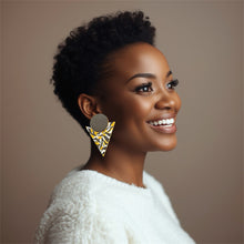 Load image into Gallery viewer, Lucci
