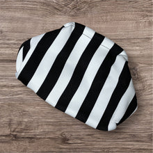 Load image into Gallery viewer, The Coins Clutch (Black)
