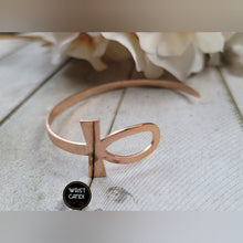 Load image into Gallery viewer, Ankh cuff
