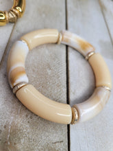 Load image into Gallery viewer, Bamboo bracelet - Cream &amp; Gold
